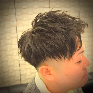 ショート パーマ メンズ 高野浩平/フェード ツイストスパイラルのヘアスタイル