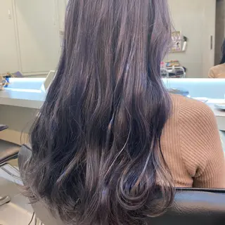 ロング カラー 岡野 静華のヘアスタイル