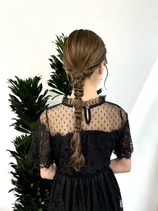 セミロング ヘアアレンジ HIROKO / 透明感暖色カラー🎀のヘアスタイル