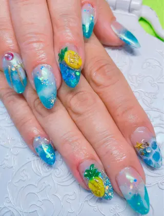 ネイル bijou所属・相馬 礼菜のネイルデザイン