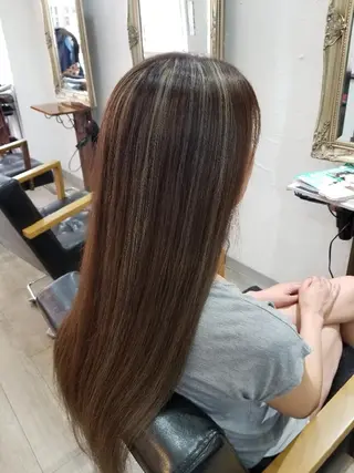 ロング カラー bathair  所属・bathair 持田侑祐のヘアスタイル