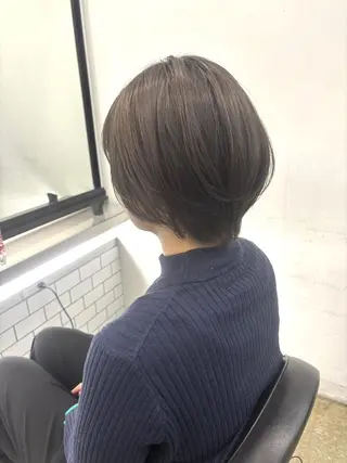 セミロング YUTO歴9年 ベージュの透明感得意のヘアスタイル