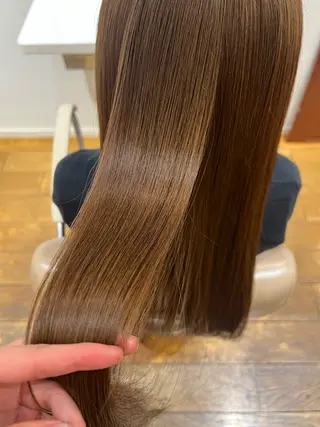 カラー BEAUTRIUM 南青山🎀片岡美月のヘアスタイル