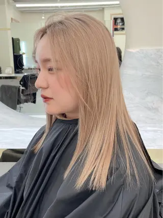 セミロング カラー ヘアアレンジ maoブリーチ無し 似合わせカラーのヘアスタイル