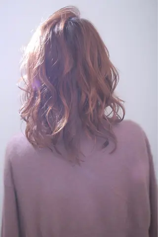 ミディアム 伊藤 裕貴のヘアスタイル