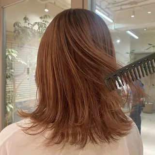 セミロング ベージュ/アレンジ /横浜/杉本千夏のヘアスタイル