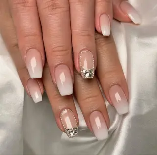 ネイル Lina nail所属・Luna 池袋のネイルデザイン