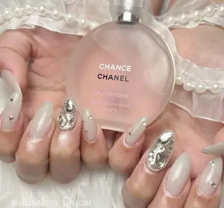 ネイル 辻崎 来里のネイルデザイン