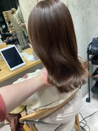 ミディアム ✨色持ちの良い艶 カラー✨蟹江真世のヘアスタイル