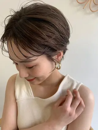 ショート カラー ボブ/ハイトーン REINAのヘアスタイル