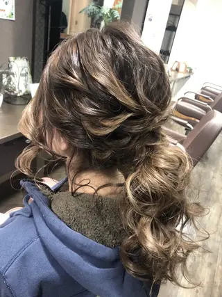 ロング ヘアアレンジ pep所属・pep natsumiのヘアスタイル