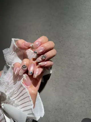 ネイル I-nailロング /ワンホン/キラキラのネイルデザイン