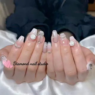 ネイル DIAMOND NAILMANAMIのネイルデザイン