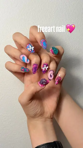 ネイル she saw me / shokoのネイルデザイン