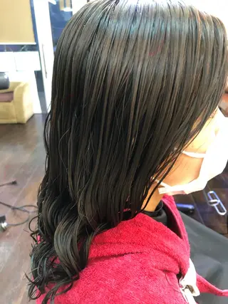 セミロング カラー パーマ 桧山 真のヘアスタイル