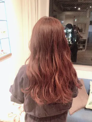 ロング カラー Ate by little所属・青木 梢のヘアスタイル