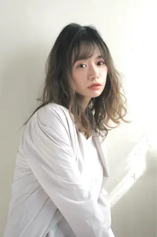 セミロング カラー パーマ 千 田のヘアスタイル