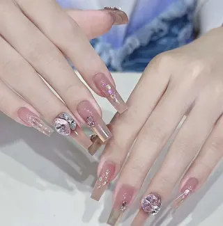 ネイル VIVIAN エイのネイルデザイン