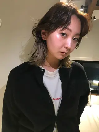 セミロング hina KEEDAのヘアスタイル