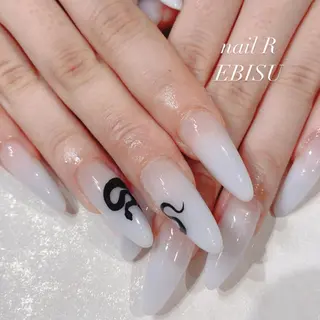 セミロング JNA認定講師🌸 RIEのネイルデザイン