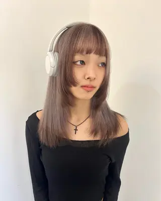 ロング カラー three所属・yuuna/ 個性派デザインのヘアスタイル