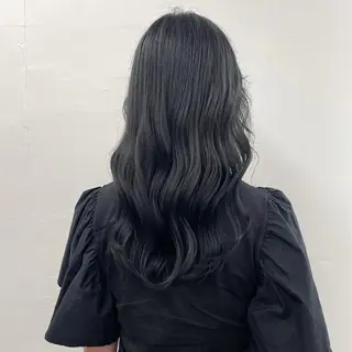 カラー noii / 伊藤 愛莉のヘアスタイル