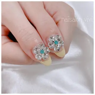 ネイル ＶＩＶＩ nailsalonのネイルデザイン
