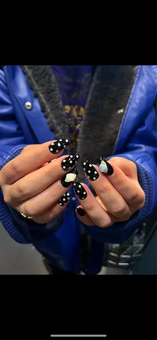 ネイル 🪷福本 亜実　/大阪心斎橋のネイルデザイン