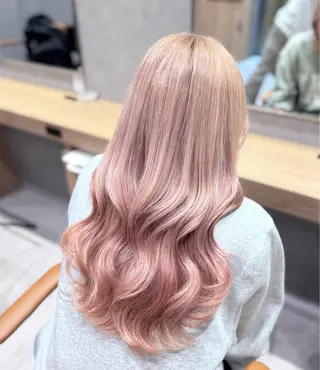 ロング 青木 あいかのヘアスタイル