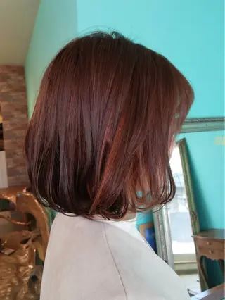 ショート カラー 岩谷 美香のヘアスタイル