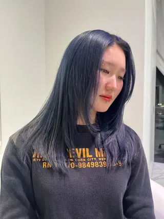 ミディアム カラー 栄/ミルクティー/ ベージュ/リホナ🧸のヘアスタイル