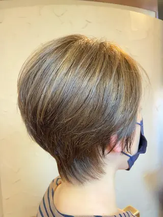 ショート カラー スローエイジング/ ダメージレス鈴木慎一のヘアスタイル