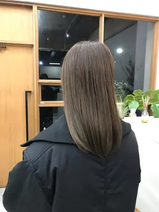 カラー muku所属・レディースカット モデル/ayunaのヘアスタイル