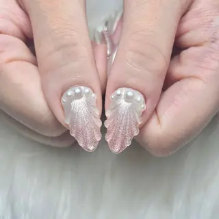 ネイル &U所属・Rino ，のネイルデザイン