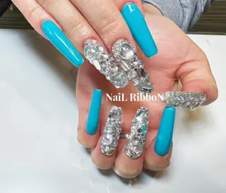 ネイル ネイルリボン 受付スタッフのネイルデザイン