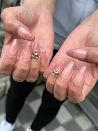 ネイル Nail studio No8 -ネイルスタジオナンバーエイト-所属・Nailstudio No8のネイルデザイン