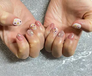 ネイル VIERU 🌈🎀💖のネイルデザイン