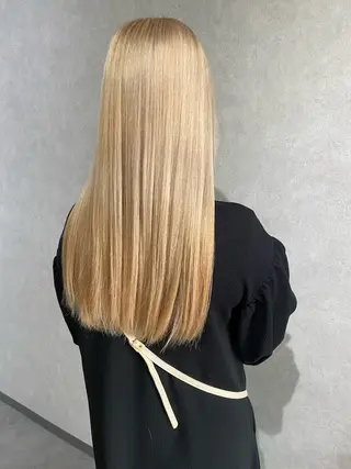 ロング Bish Yanaのヘアスタイル