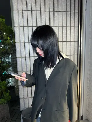 ミディアム カラー ワタナベ ヒヨリのヘアスタイル