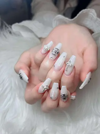 ネイル Lumi Nail 新大久保3‘のネイルデザイン