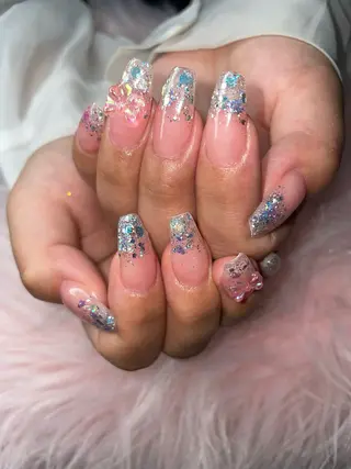 ネイル 安永 彩香のネイルデザイン