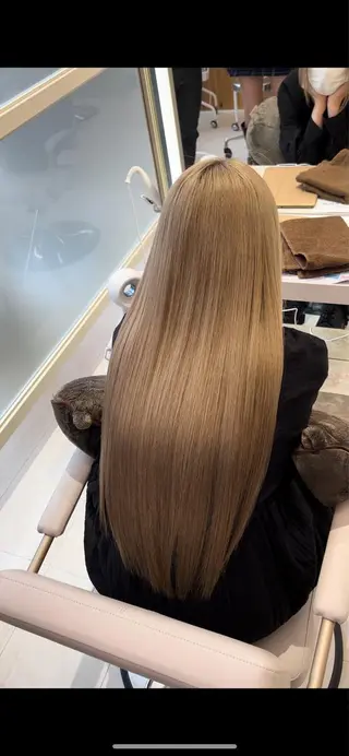 ロング レイヤーカット/ 顔まわり/アオイのヘアスタイル