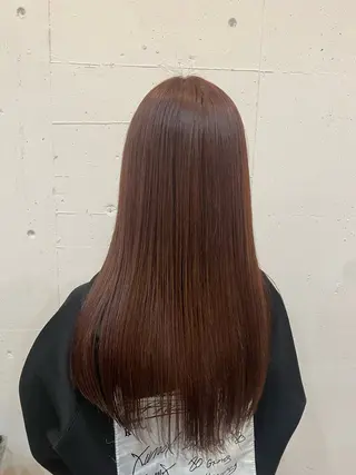 ロング カラー 小坂 真子のヘアスタイル