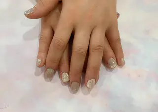 ネイル 高橋 春菜のヘアスタイル