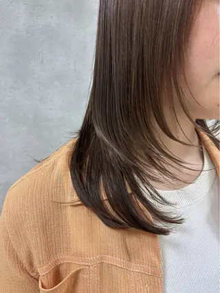 セミロング カラー 多田 栞里のヘアスタイル