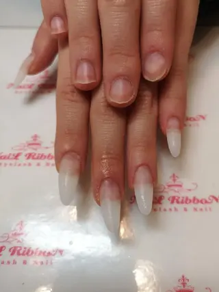 ネイル ネイルリボン 受付スタッフのネイルデザイン