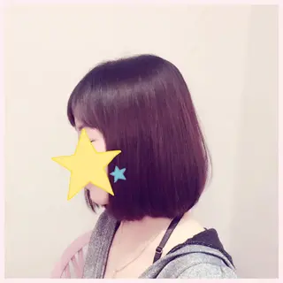 ミディアム 小柳 ゆかりのヘアスタイル