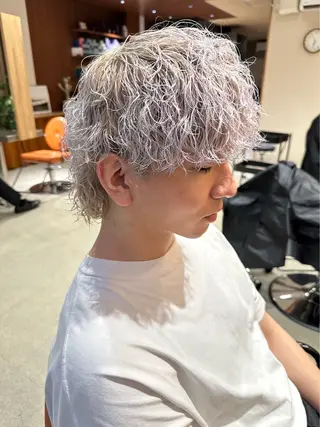 メンズ itsuki ／ 曲がる縮毛矯正のヘアスタイル