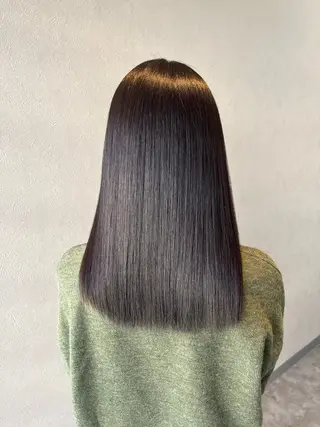 ミディアム 横内 麻美のヘアスタイル