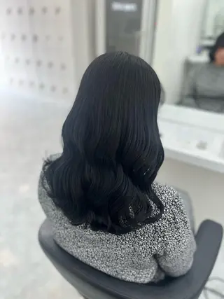 ロング カラー ヘアアレンジ 艶髪ハイトーン🫧 Kurehaのヘアスタイル